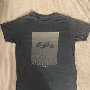 Billabong size small men’s tee Heather blue